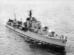 HMAS Tobruk (AWM 301573).jpg